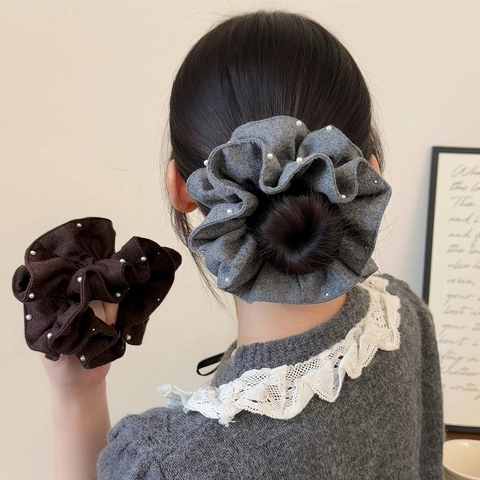 Elegante Scrunchie in Lana a Maglia Con Künstliche Perle Elastico Per Capelli Decorativo Per Donna Autunno Inverno Porta Coda