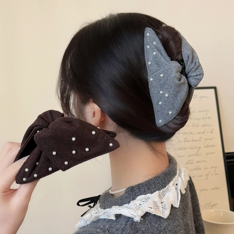 Molletta per Capelli a Triangolo in Tessuto con Künstliche Perle Elegante Coreana Grande Fermaglio a Squalo in Feltro per Accessori Donna