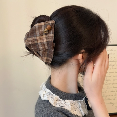 Pinza per Capelli Coreana Fiocco in Tessuto Plaid Con Bottone in Metallo a Orso Donna Retrò Capelli Accessori per Acconciature