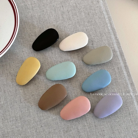 Korean Style Minimalist Oval Leather Texture Hair Clip Matte Teardrop Duckbill Clip Sweet Candy Color Side Fringe Clip Accessory
