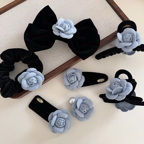 Eleganter Kamelienblüten Haarclip Handgefertigter Stoff Samt Schleife Haarklammer Für Damen Milchblau Blumen Haarschmuck Kopfschmuck