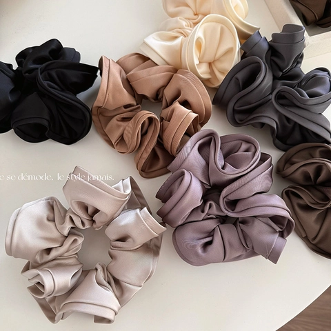 Französisches Vintage Oversized Satin Scrunchie Großer Rüschen Wood Ear Edge Haargummi Elegant Elastisches Haarband Damen