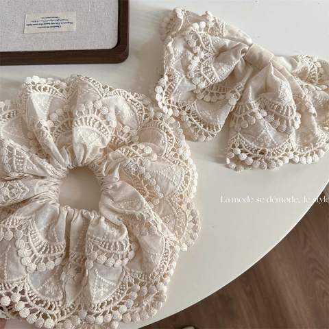 Dames Franse Retro Beige Kant Strik Haarclip Handgemaakte Stof Opengewerkt Zoete Veerclip Haaraccessoires Grote Scrunchie