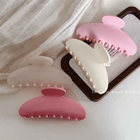 Large French Style Fan-Shaped Hair Claw Clip For Women Plastic Shark Clip Simple Solid Color Elegant Hair Accessory Gift