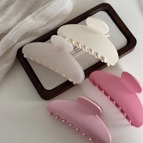 Large French Style Fan-Shaped Hair Claw Clip For Women Plastic Shark Clip Simple Solid Color Elegant Hair Accessory Gift
