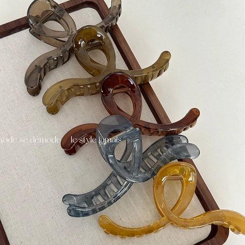 French Style Large Hair Claw Clips Jelly Color Wave Cross Hair Grabs Nonslip Plastic Shark Clip For Women Thick Hair Accessory