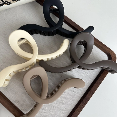 Grande Molla per Capelli Opaca a Onda per Donna Elegante Clip a Squalo in Plastica Attorcigliata Accessorio per Capelli