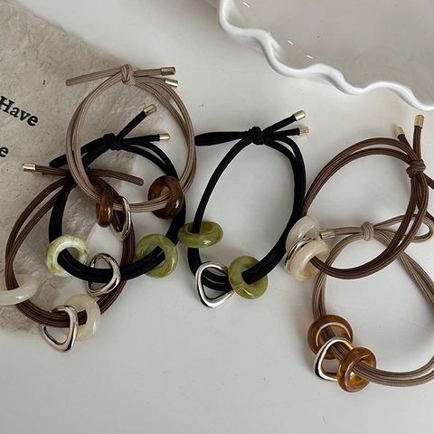 Élastique à Cheveux Haute Élasticité Minimaliste de Style Coréen pour Femmes Avec Anneaux en Résine et Décoration en Métal Corde à Cheveux Vintage Support de Queue de Cheval Accessoire