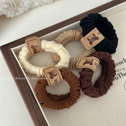 Chouchous Élastiques Ours Simples pour Femmes Bandeaux en Tissu Nervuré Durables Accessoires de Cheveux Plissés Café Doux