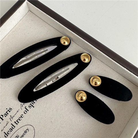 Fermaglio per Capelli Floccato Nero in Stile Francese Vintage Con Bottone Dorato Decorazione in Metallo Rotondo Clip Laterale BB Clip a Becco d'Anatra Donna Accessori