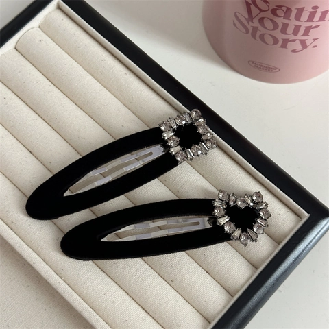 Vintage Black Velvet Snap Hair Clips For Women Elegant Rhinestone Heart Square Hair Clips Korean Style Retro Hair Accessories