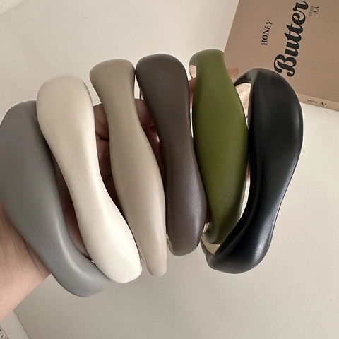 Diadema Acolchada de Cuero PU Retro Francés Mujeres Diadema de Esponja de Cranio Alto Otoño Invierno Color Sólido Accesorio para Cabello