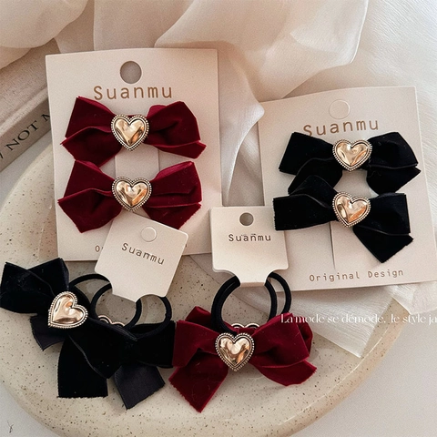 Eleganter Satin Schleife Haarklammer Und Haargummi Mit Legierung Herz Schnalle Retro Süß Rot Schwarz Haarschmuck Für Damen