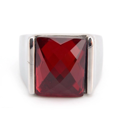 Heren Vintage Titaniumstaal Rode Strass Ring Eenvoudige Geometrische Vierkante Slijpvorm Edelsteen Ring Mode Sieraden