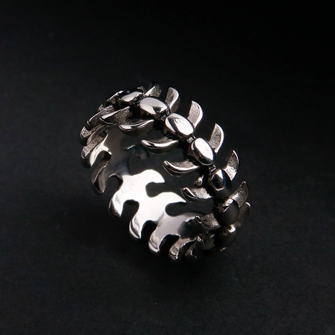 Vintage Punk Titanium Steel Fishbone Spine Ring For Men Retro Gothic Bone Design Polished Stainless Steel Finger Ring Jewelry