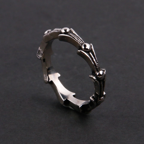 Retro Gotische Roestvrijstalen Kruisbloem Ring Voor Mannen Vrouwen Gepersonaliseerde Punk Doorn Kralen Verweerde Band Sieraden