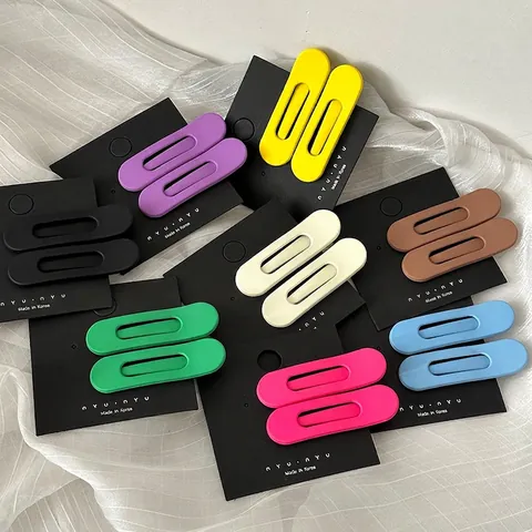 Minimalist Alloy Matte Hollow Oval Hair Clip For Women Colorful Paint Snap Duckbill Clip Elegant Daily Hair Accessories
