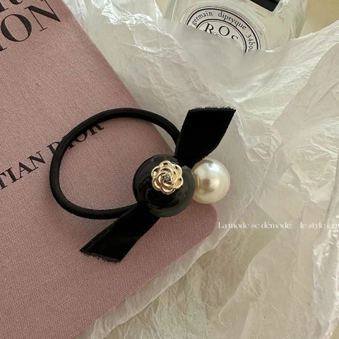 Vintage Kamelie Rose Blume Perle Strass Samt Schleife Elastisches Haargummi Elegante Damen Täglich Haar Styling Scrunchie Zubehör