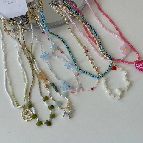 Handgefertigte Perlenkette Bunte Kunstharzperlen Legierung Herz Blume Anhänger Süßes Y2K Design Schlüsselbein Kette Damen
