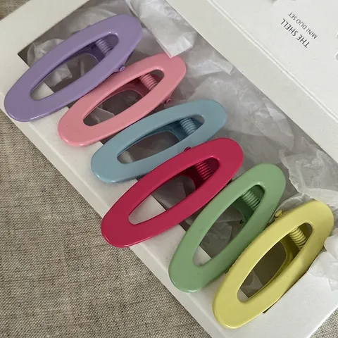 Pinzas para el Cabello Ovaladas Huecas de Color de Caramelo para Mujer Aleación Mate Pinzas de Pico de Pato Coreano Fresco Dulce Joyería