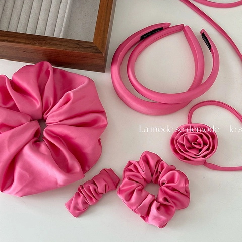 Elegante Pink Satin Blumen Haarschmuck Elegant Band Große Scrunchies Handgefertigte Stoff Stirnband Haarspangen Für Damen
