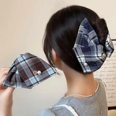 Pinza per Capelli Vintage Coreana in Tessuto Scozzese Con Perla Artificiale E Decorazione Bottoni Molletta a Triangolo Donna