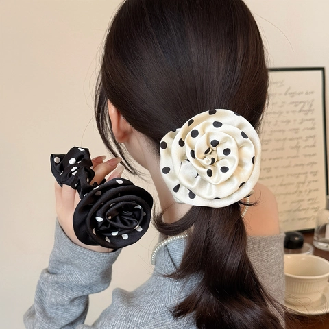 Scrunchie Retro Francese con Rosa a Pois Elegante Tessuto Satin Elastico per Capelli 3D Floreale Fermacoda Alta Elasticità Donna