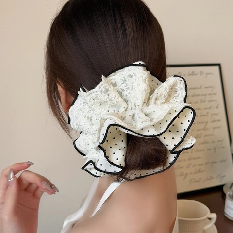 Chouchou Oversize Style Coréen en Dentelle à Pois Tissu Plissé Accessoires Cheveux Vintage Doux pour Femmes