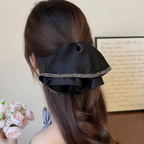 Elegant Hepburn Style Black Satin Bow Hair Claw Clip With Rhinestone Edge Large Skirt Streamer Ponytail Clip Hair Accessories