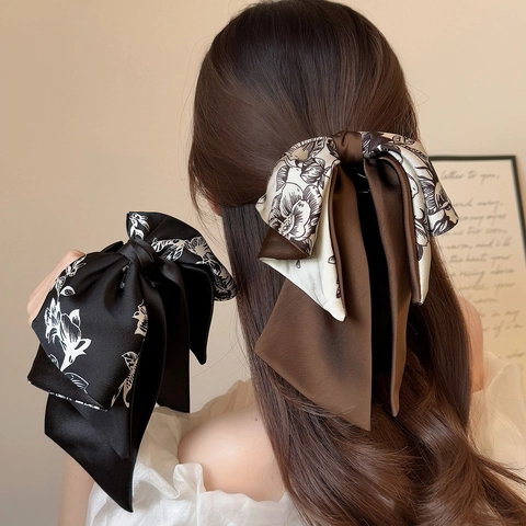 Elegant Satin Large Bowknot Hair Clip Floral Printed Ponytail Claw Clip Handmade Fashion Hair Accessories For Women Daily