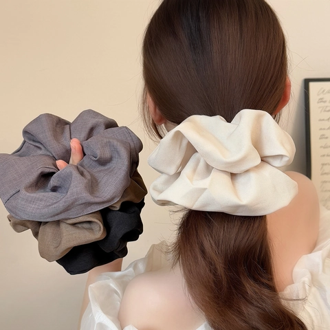 Oversized Solid Color Fabric Scrunchie High Elasticity Minimalist Large Hair Tie Elegant Ruffled Ponytail Holder For Women Fashion Hair Accessories