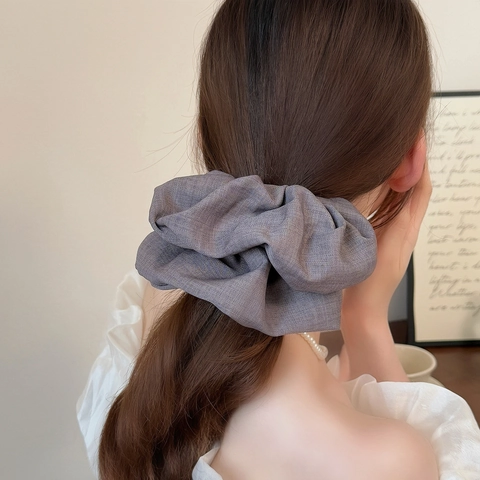 Oversized Solid Color Fabric Scrunchie High Elasticity Minimalist Large Hair Tie Elegant Ruffled Ponytail Holder For Women Fashion Hair Accessories