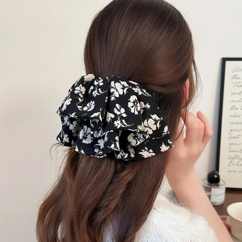 Pince à Cheveux Vintage Française Nœud Floral Élégante Pince Plissée en Tissu Support de Queue de Cheval Accessoire Cheveux Femme