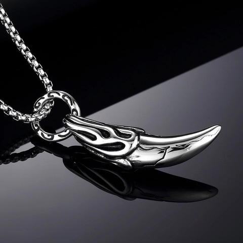Men Punk Titanium Steel Wolf Tooth Horn Pendant Necklace Flame Pattern Polished Stainless Steel Box Chain Necklace Jewelry Gift For Men