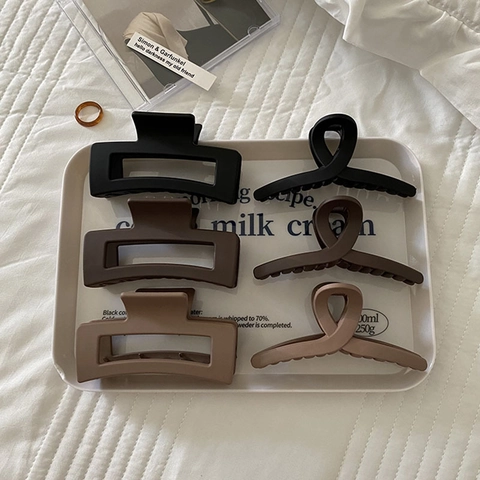 Matte Large Hair Claw Clip For Women Rectangle Cross Design Plastic Shark Clip Korean Minimalist Elegant Hair Accessories