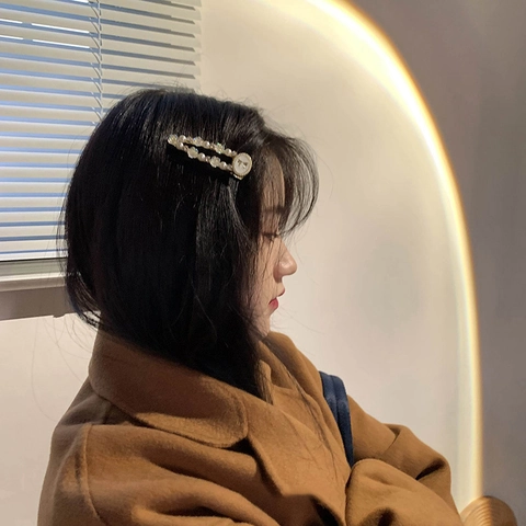 Elegante Fermaglio per Capelli Francese Vintage con Künstliche Perle e Rose Oro Lega Fiocco Cuore Becco d'Anatra per Donna
