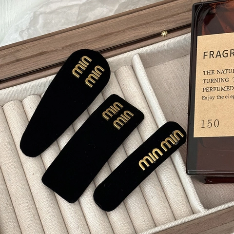 Vintage Velvet Hair Clips With Gold Metal Letters Rectangle Water Drop Long Hairpin Black Elegant Hair Accessories For Women