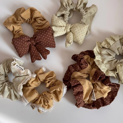 Chouchous Style Coréen à Pois et Nœud Chouchous Vintage en Tissu Floral et Dentelle pour Femmes Accessoires Cheveux Plissés