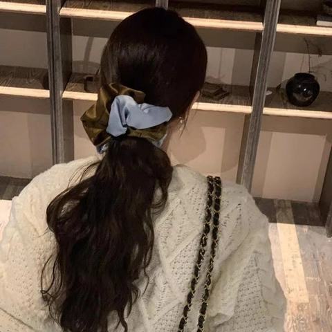 Chouchou en Satin Grand Bloc de Couleur Surdimensionné Plissé Élastique Cheveux Élégant Tissu Aspect Soie Pour Femmes Décor Quotidien