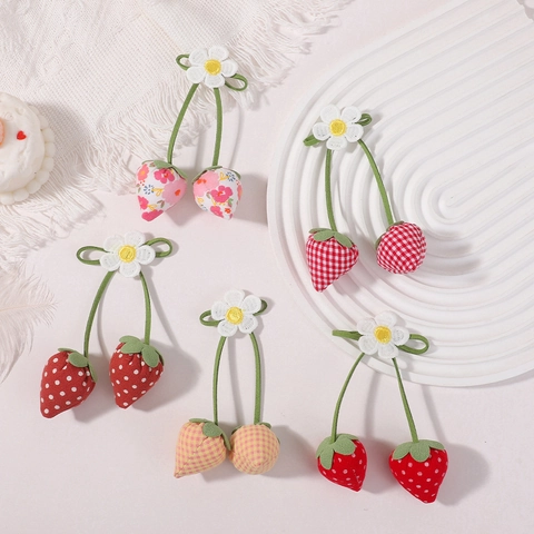 Accessori in Tessuto a Forma di Fragola e Margherita Fatti a Mano Carino Gingham Floreale Pois Frutta Imbottita DIY Craft per Bambini Accessori Capelli Abbigliamento