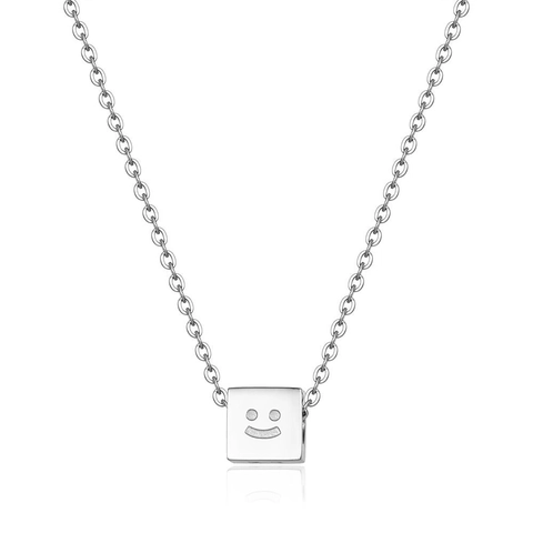 Collier Pendentif Cube Emoji Visage en Acier Titane Minimaliste Bijoux Hip Hop Personnels Pour Hommes Femmes Usage Quotidien Argent