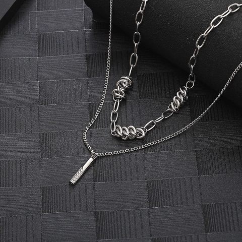 Collana a Doppio Strato in Acciaio al Titanio per Uomo Donna Hip-Hop Design a Spine Pendente Cilindrico con Zirconi