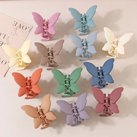Pinces à Cheveux Papillon Mat pour Femmes Élégantes Pinces à Cheveux Antidérapantes en Plastique PS Grands Accessoires de Mode