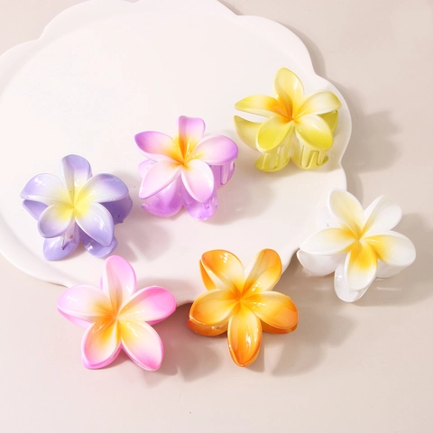 Tropical Plumeria Flower Hair Claw Clip For Women Gradient Color Lacquered Plastic Hair Clamp For Summer Beach Vacation