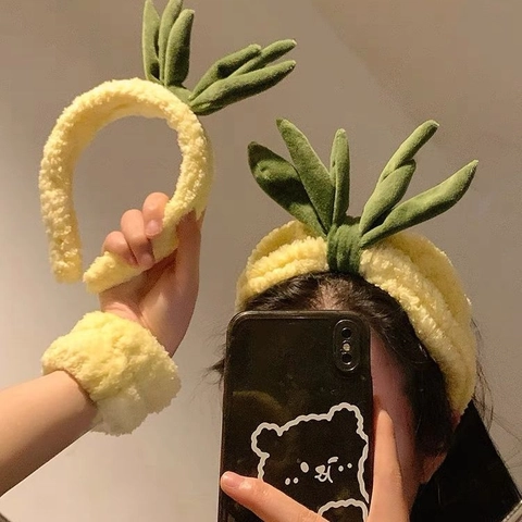 Simpatico Set Fascia Per Capelli E Polsini In Peluche Di Ananas Per Il Lavaggio Del Viso Trucco Accessori Per Capelli Donna