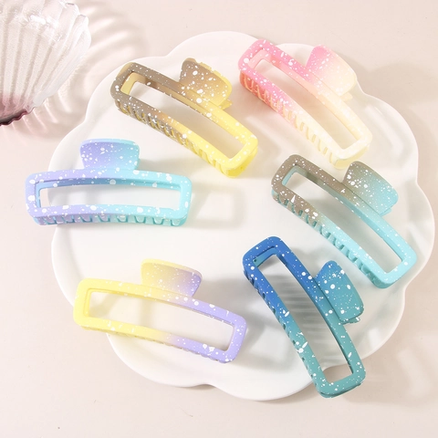 Gradient Color Geometric Hollow Hair Claw Clip Large Frosted Plastic Resin Shark Clip For Thick Hair Women Hair Accessories