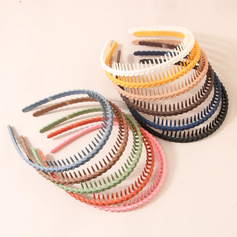 Serre-tête Antidérapant Mat Minimaliste Avec Dents Femme Couleur Unie Tressé Vague Chaîne Bandeau Accessoires de Cheveux