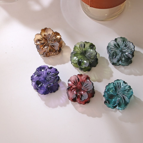 Elegant Polystyrene Flower Hair Claw Clip Small 4cm Lacquer Finish Shark Clip For Women Girls Fashion Daily Hair Accessories