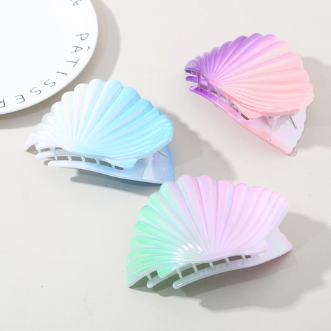 Large Shell Hair Claw Clip Pearlescent Gradient Summer Beach Ocean Style Styling Accessory For Women Elegant Hair Clip
