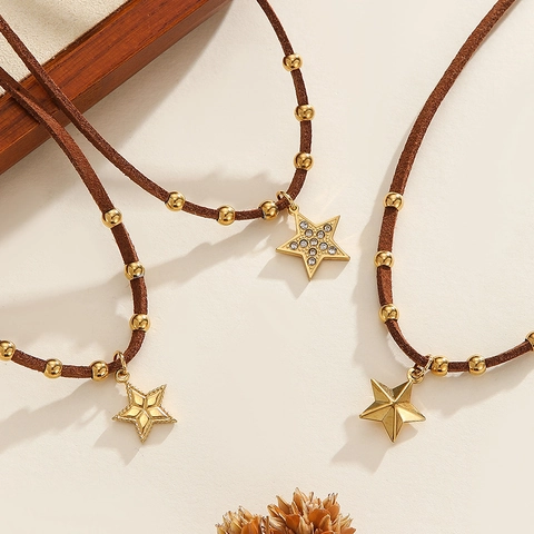Collana con Ciondolo a Stella in Acciaio Inossidabile Retro Cordino in Pelle Marrone Choker con Strass Dorato Gioielli Bohemian Donna